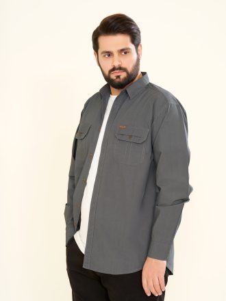 پیراهن کتان دوجیب طرح JEEP زمینه رنگ سبز ماشی (PD1205۶)