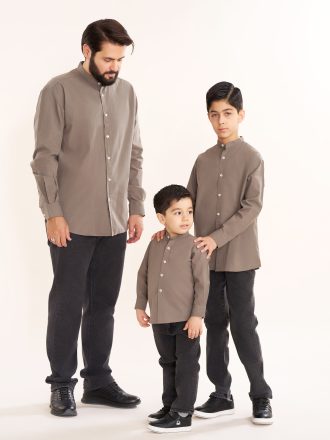 پیراهن بچه‌گانه رُهّان (یقه فرنچ) ساده رنگ سبز PB12134