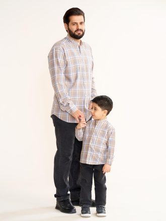 پیراهن اسپرت یقه فرنچ چهار خانه زمینه کرم پنبه کد PS21213